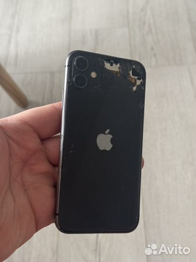 iPhone 11, 64 ГБ