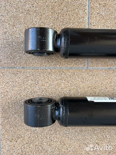 Стойка амортизатора