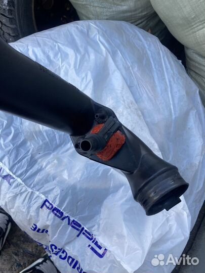 Патрубок воздушного фильтра volvo