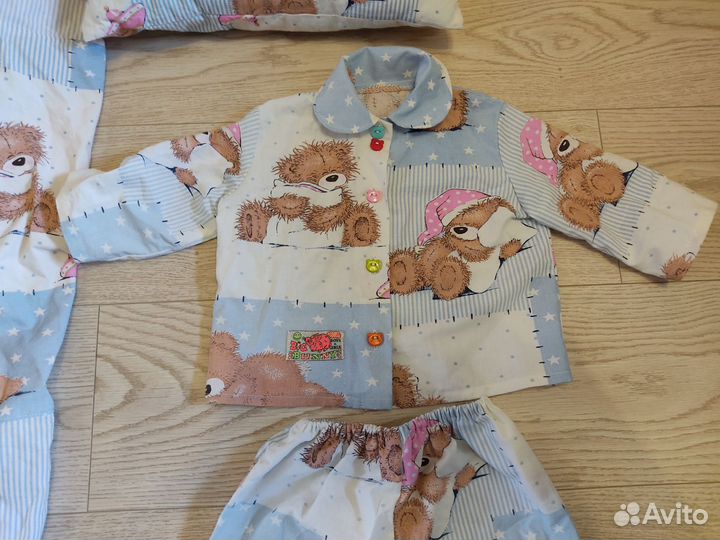 Постельное белье на детскую кроватку и пижама