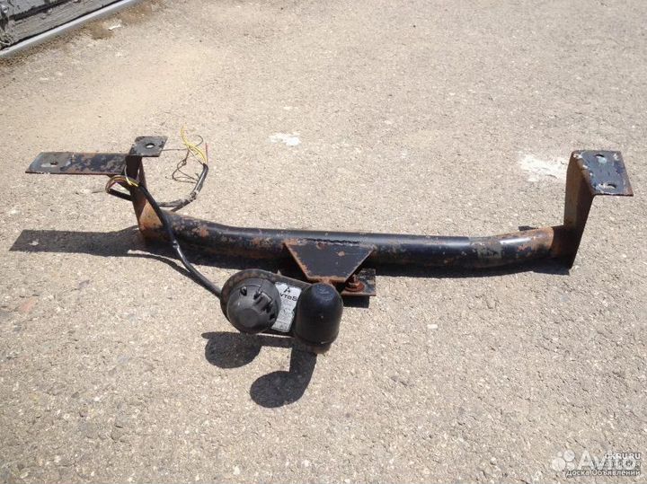 Фаркоп на ваз 2110