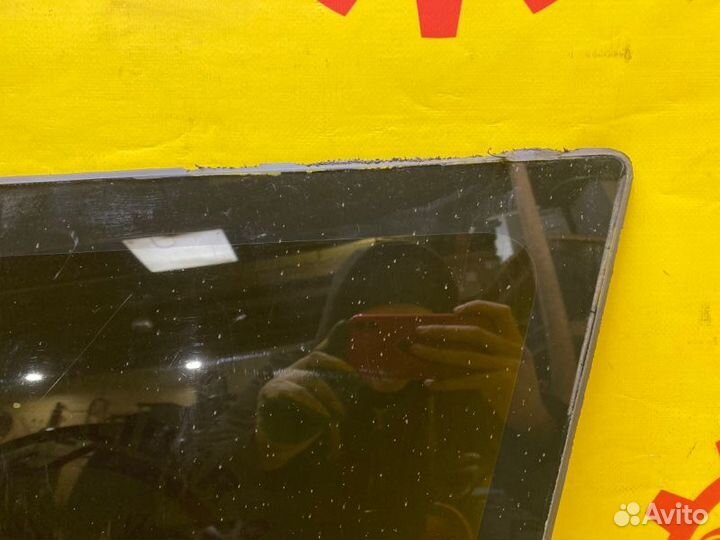 Стекло кузовное/форточка заднее правое Jeep Grand