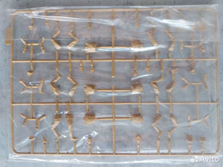 ICM 1/35 admiral cabriolet+ MB Фигуры