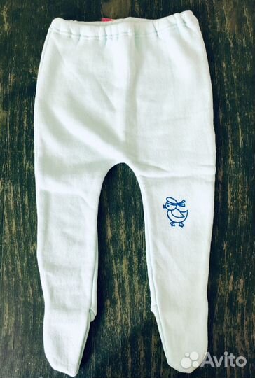 Распашонки, шапочки, пеленки, ползунки