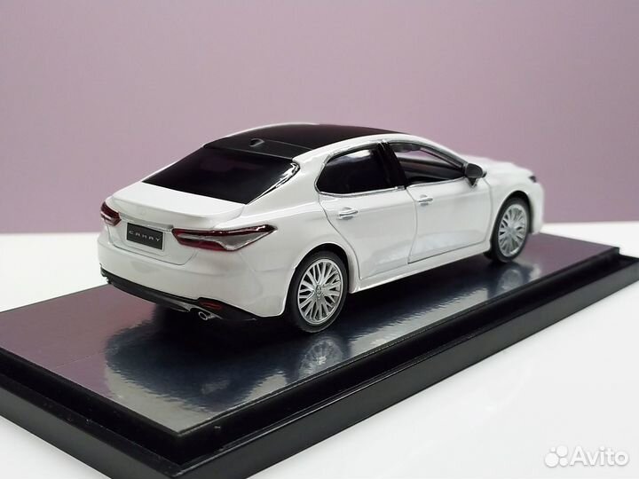 1:43 Toyota Camry