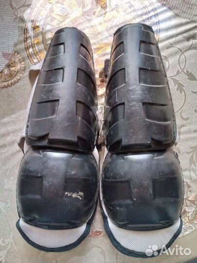 Щитки хоккейные детские. 9