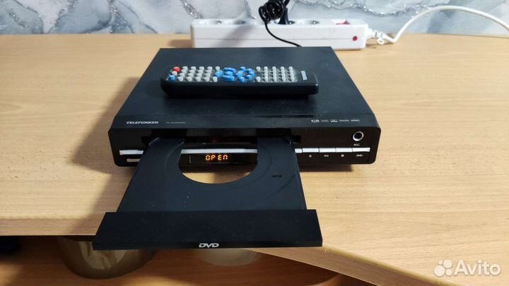 DVD плеер Telefunken TF-DVD5100