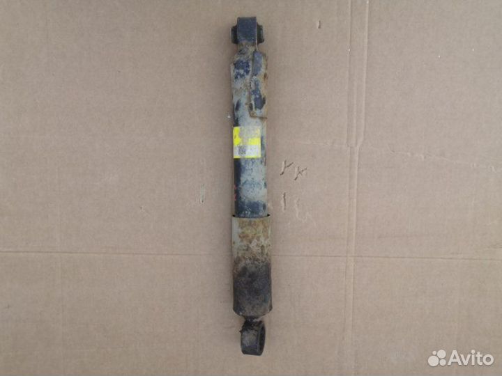 Амортизатор задний Toyota Rav4 30