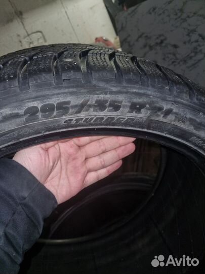 Michelin Latitude X-Ice 295/35 R21