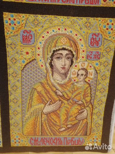 Икона, вышитая крестиком, с ликами Богородицы