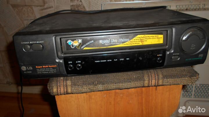 Видеомагнитофон LG,кассеты изучение англ. языка