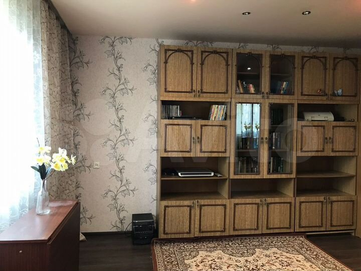 3-к. квартира, 70 м², 1/10 эт.