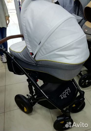 Коляска zippy 2 в 1