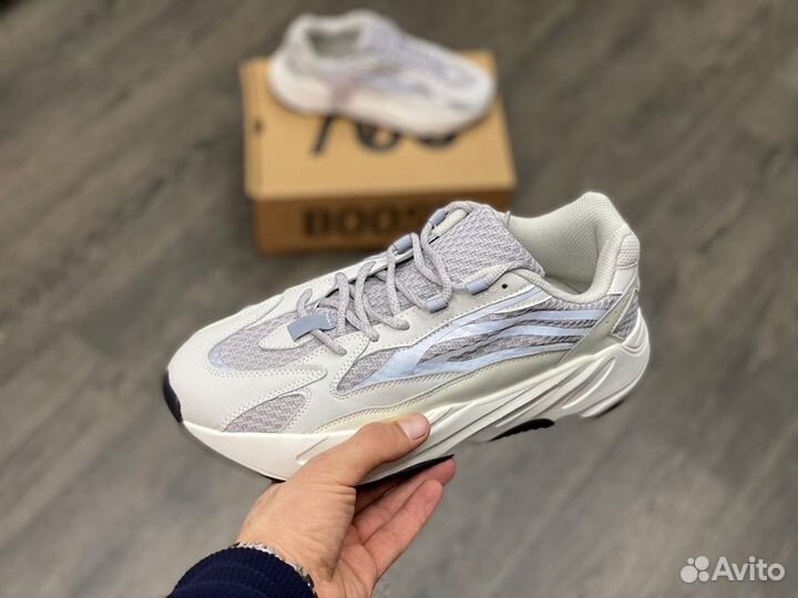 Кроссовки Adidas Yeezy Boost 700 v2 Static (36-45)