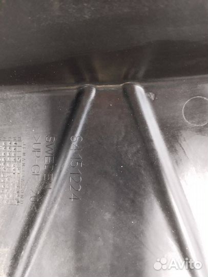 Крышка отделения для жгутов Volvo FH4 84151224