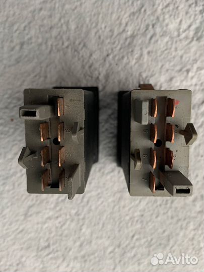 Кнопка аварийной остановки VAG 3B0953235D