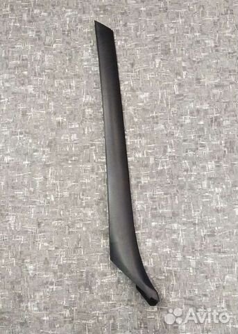 Молдинг лобового стекла Форд Транзит правый 06-13