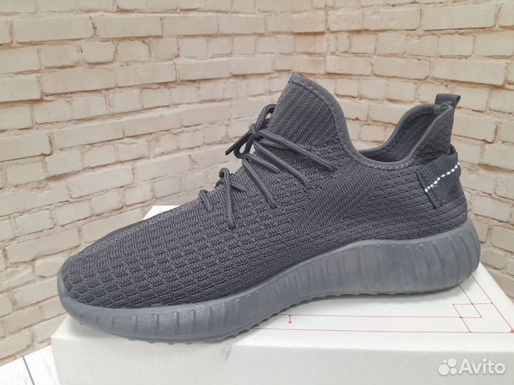 Кроссовки Adidas Yeezy Boost