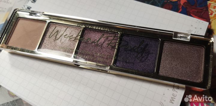 Revolution PRO палетка теней