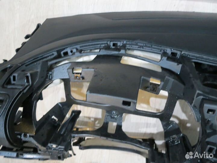 Торпедо Kia Rio 3