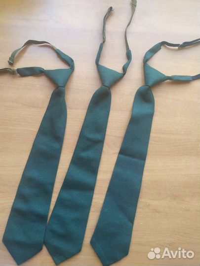 Галстук форменный зеленый