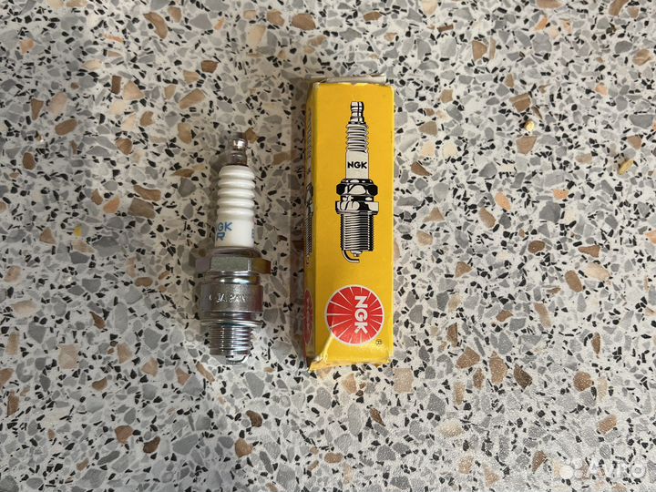 Свеча зажигания ngk 3922