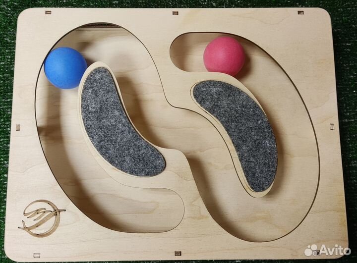 Игровая платформа для кошек с шариками