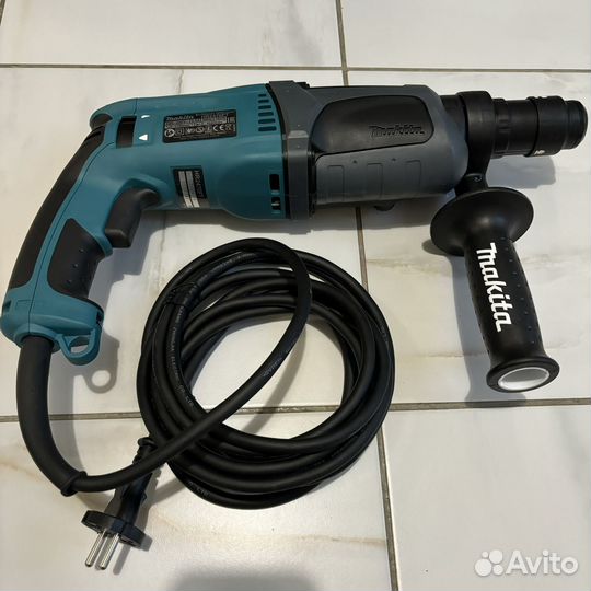 Перфоратор Makita HR2470FT