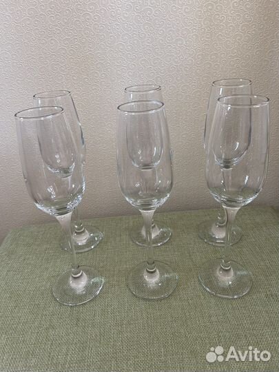 Бокалы для шампанского новые