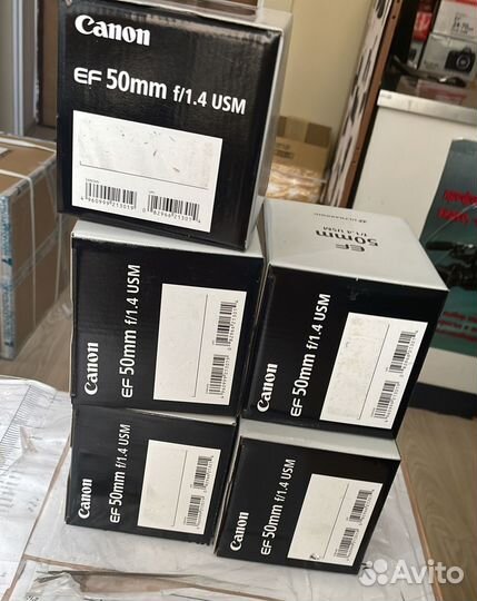 Объектив Canon EF 50mm f/1.4 USM