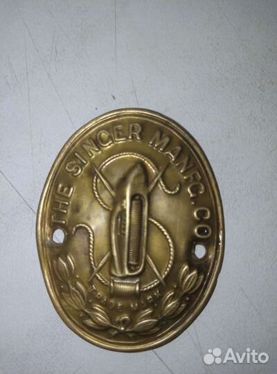 Шильдик на швейную машинку