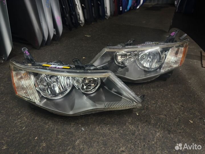 Фара Mitsubishi Outlander XL
