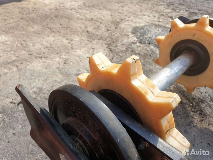 Тележка снегохода рысь, новая