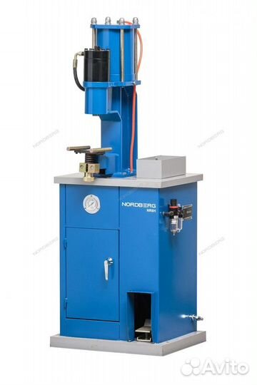 Клепальный станок для тормозных колодок