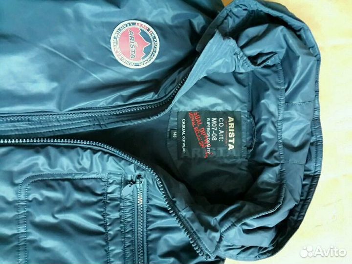 Демисезонная куртка, рост 146 см