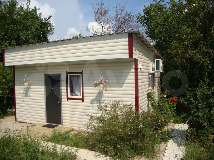 Дом 30 м² на участке 20 сот.