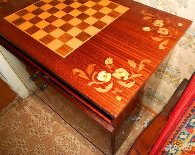 Шахматный стол-тумбочка