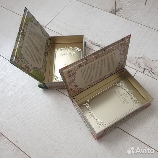 Жестяные банки из под чая в виде книг