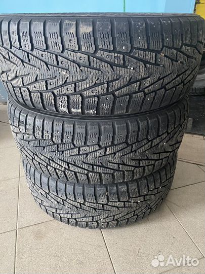 Nokian Tyres Hakkapeliitta 7 235/60 R17