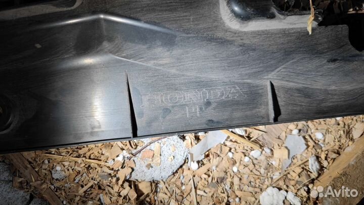 Накладка замка капота honda accord 7