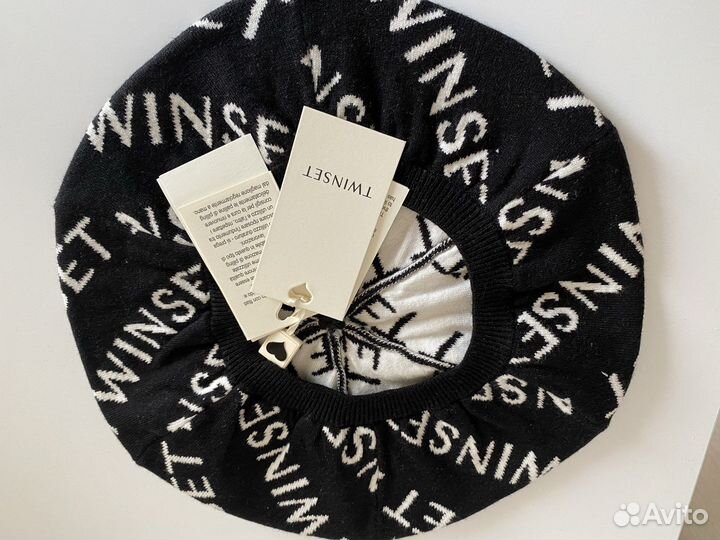 Новый берет Twinset Италия