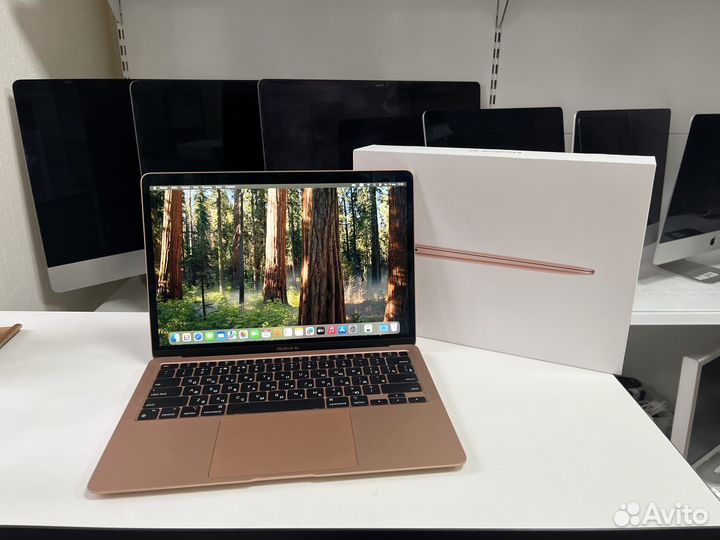 MacBook Air 13 (2020) M1 8/256 как новый в коробке