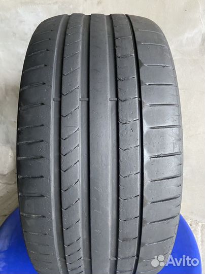 Pirelli P Zero PZ4 275/35 R20 102Y