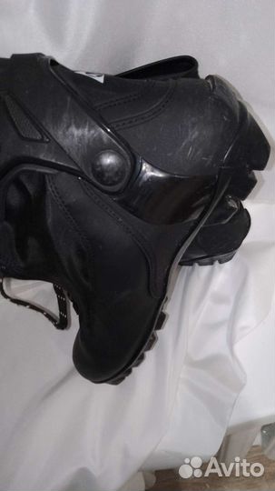 Лыжные ботинки