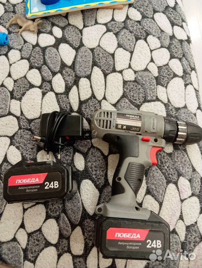 Шуруповерт победа 24в 2 АКБ