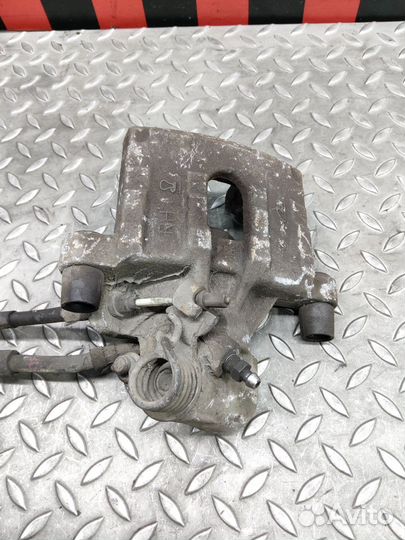 Суппорт задний правый для Mazda 5 2007