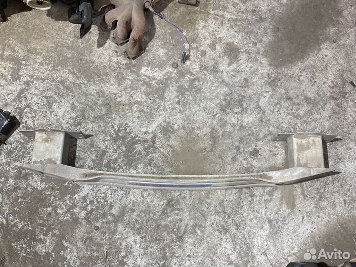 Усилитель заднего бампера Chevrolet Cruze хэтчбек