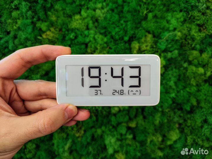 Датчик температуры и влажности Xiaomi с часами