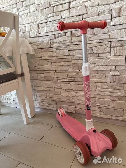 Самокат novatrack