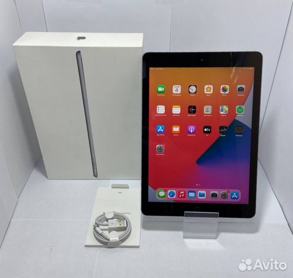 Планшет Apple iPad 9.7 6-го поколения A1893